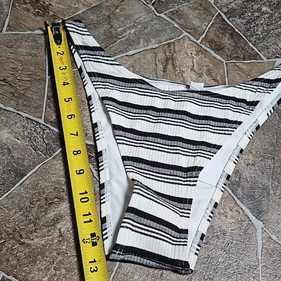 NWT Twin Striped High Rise Cheeky Bikini Bottom Sz M - Picture 4 of 10
